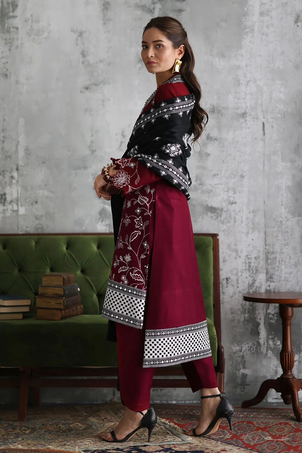 Gul Ahmed 3 Piece Embroidered Pashmina Suit with Embroidered Pashmina Dupatta Hover View
