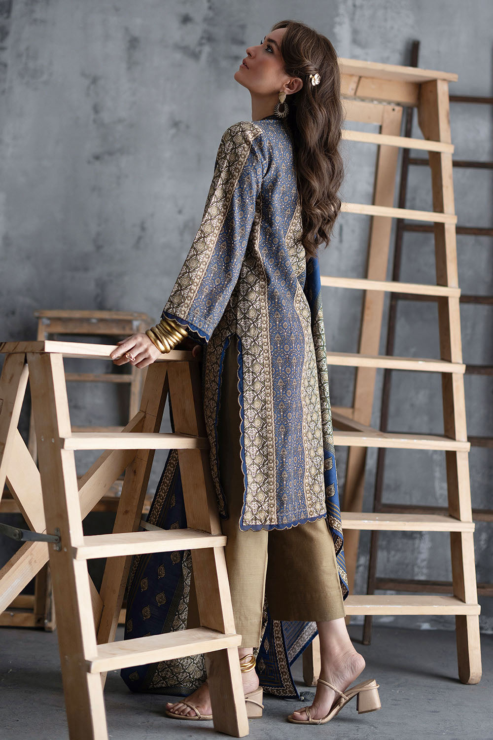 Gul Ahmed 3 Piece Printed Khaddar Suit with Printed Khaddar Dupatta Hover View