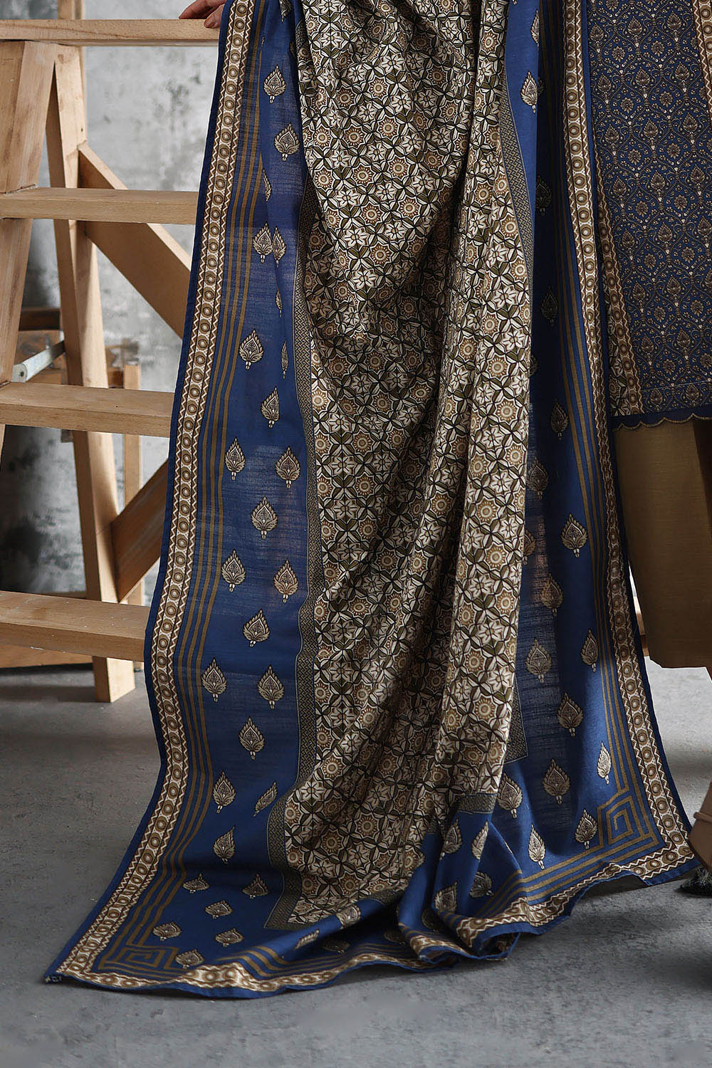 Product Thumb 4